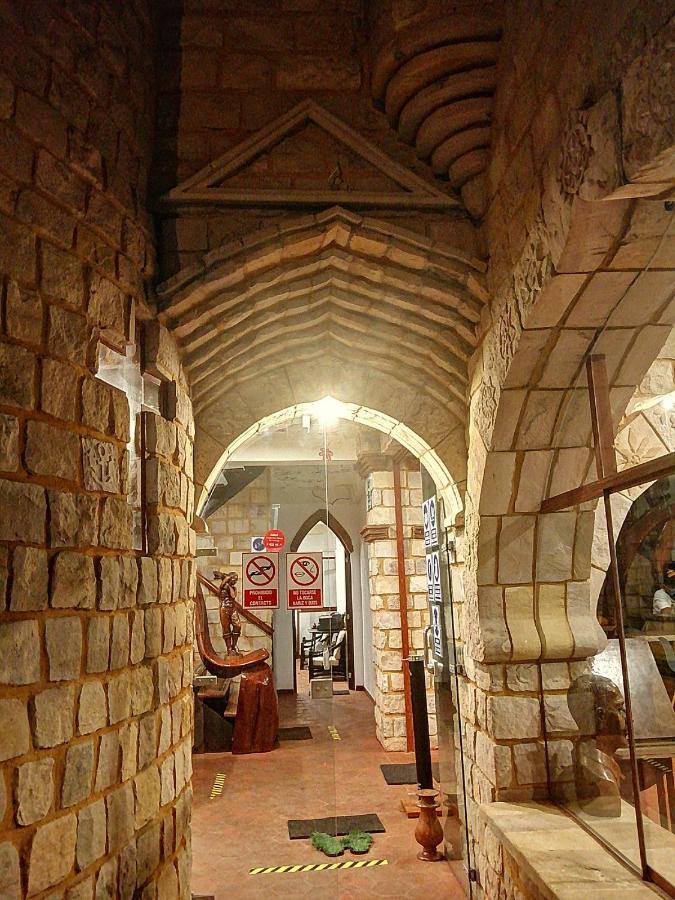 Castillo De Тарапото Экстерьер фото